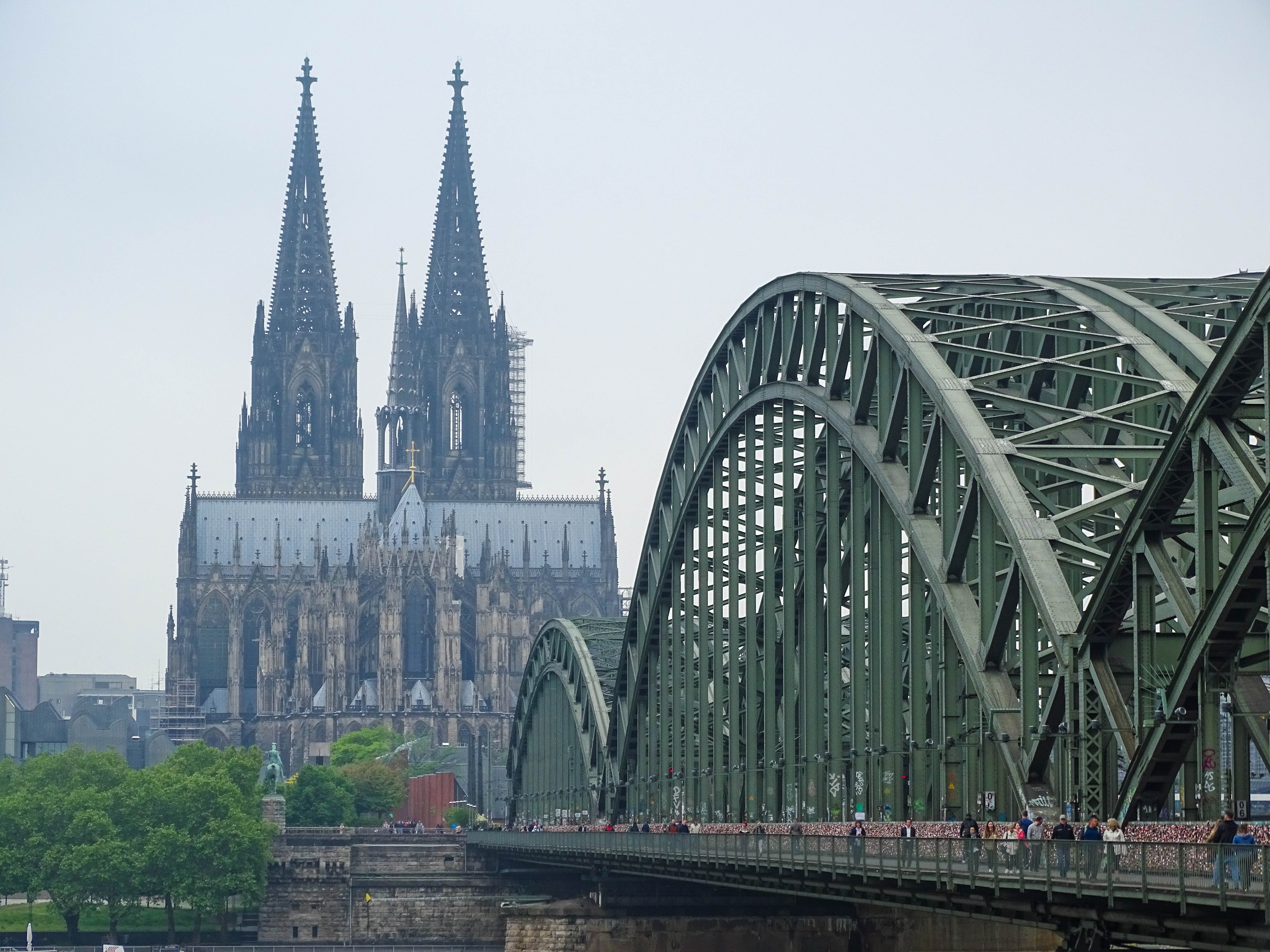 .koeln y .cologne, el altavoz digital de Colonia